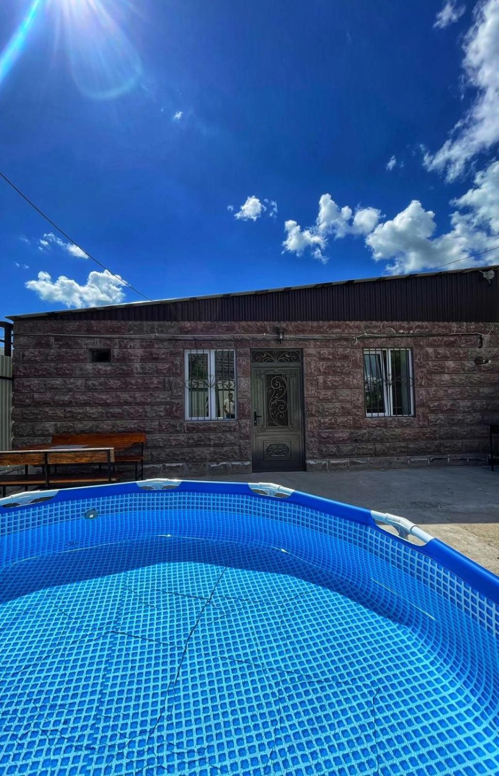 Lidiani Guest House Gyumri Bagian luar foto